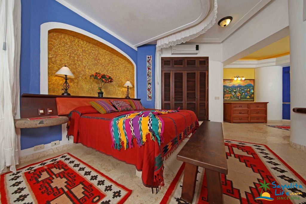 A casita bedroom